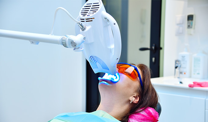 テトラサイクリン歯や失活歯にも効果あり